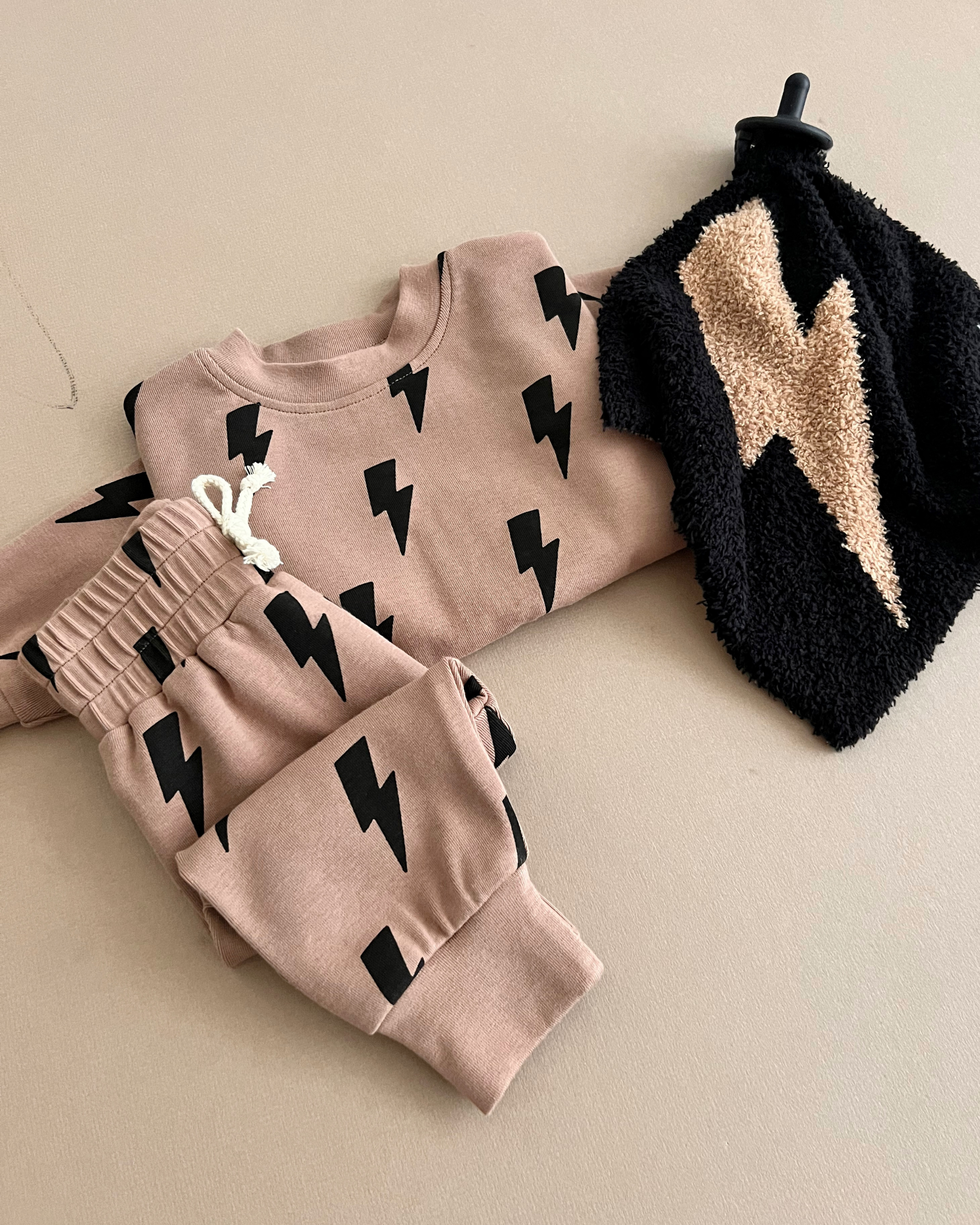 Lucky Panda Kids Jogger Set - Mocha Bolts