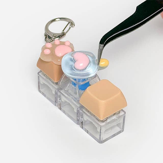 K-Wonderland - DIY Keyboard Keychain Kit