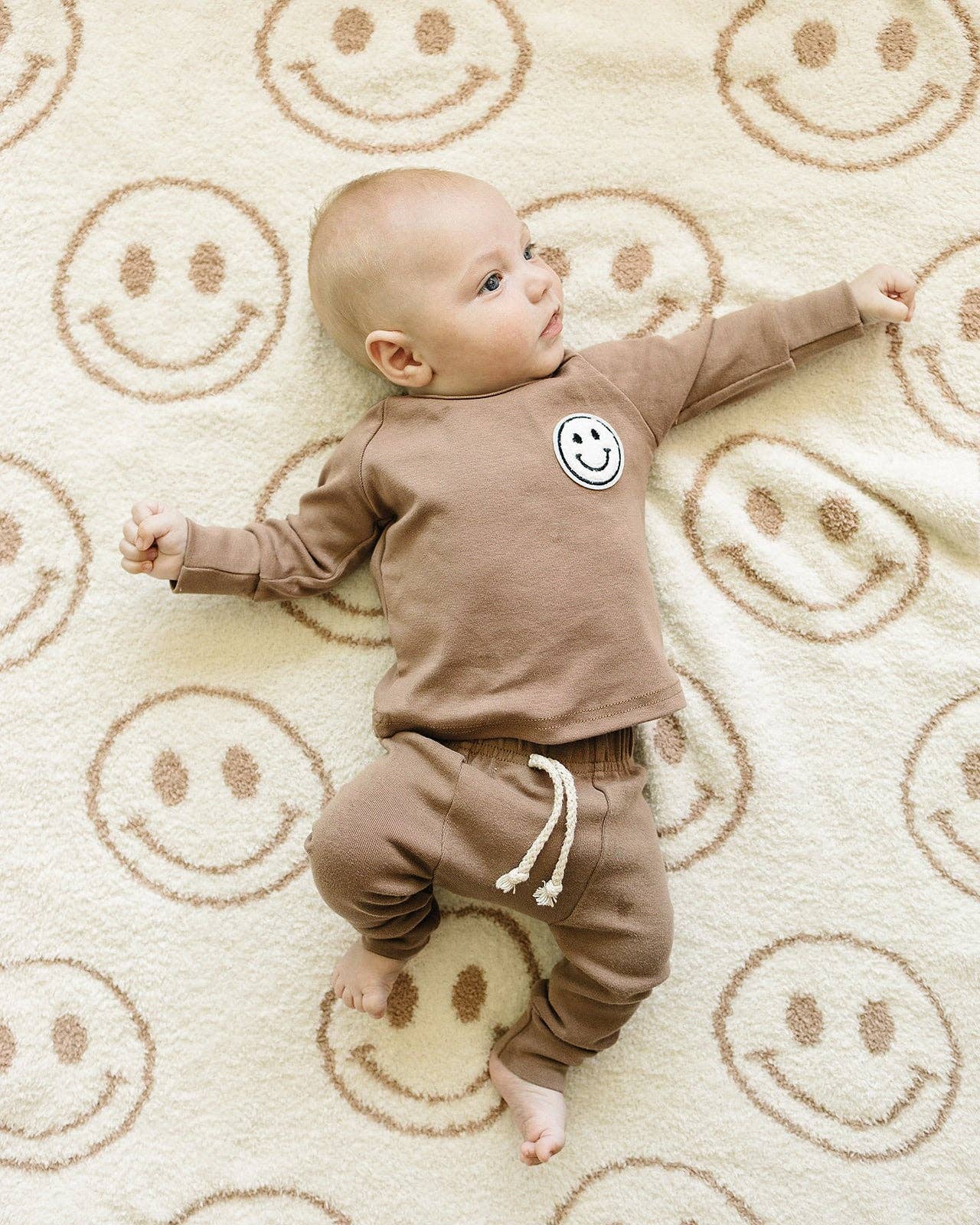 Lucky Panda Kids Baby Blanket - Smiley Plush Latte