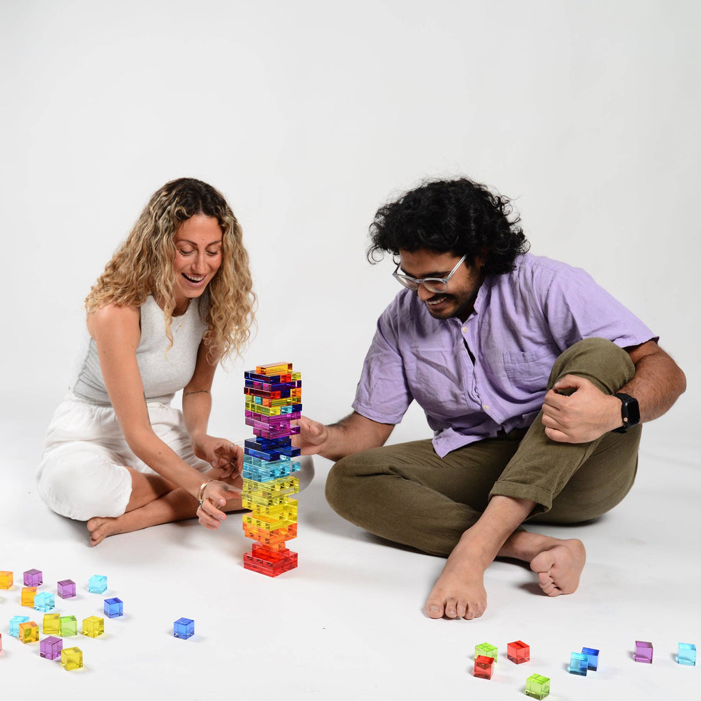 CMY Cubes - Newton's Tower