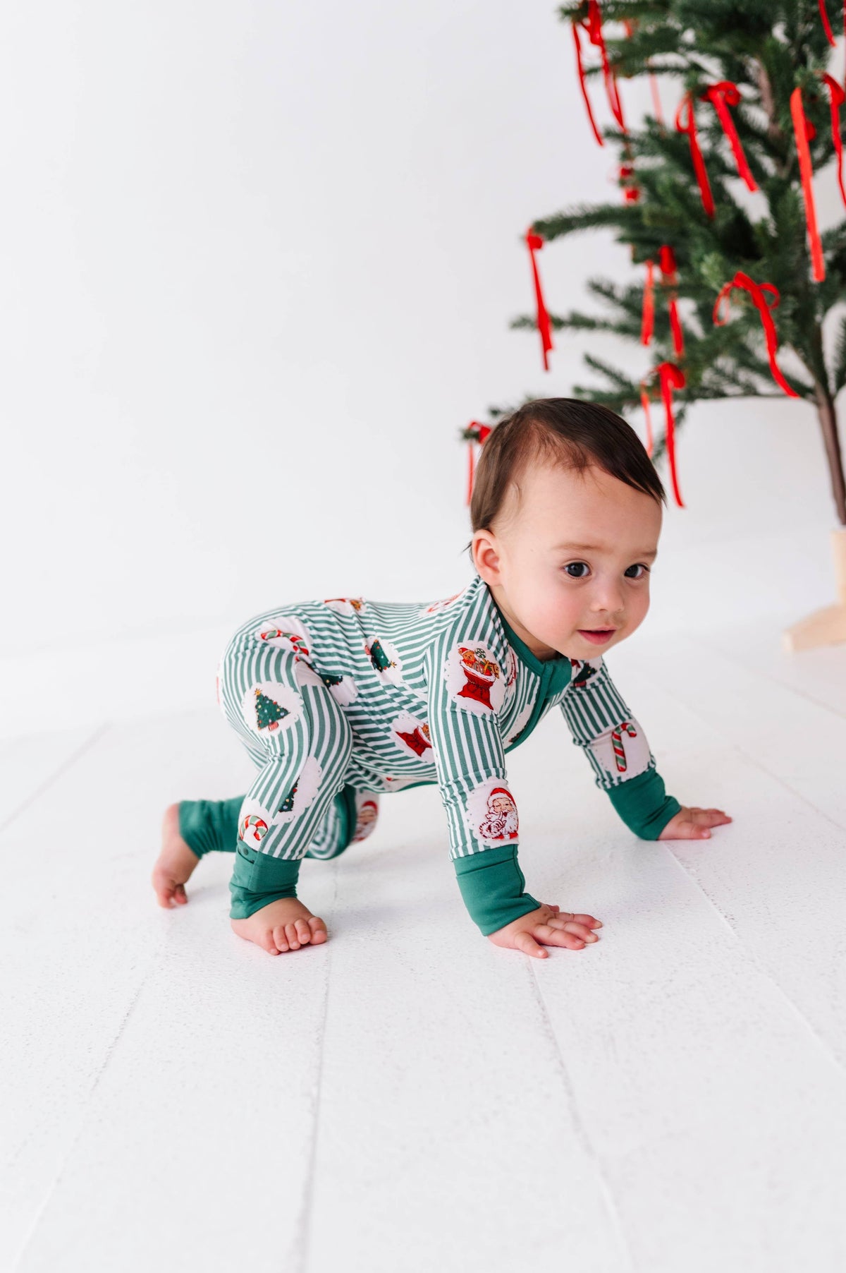 Kiki + Lulu Convertible Footie - Christmas Classic Stripe
