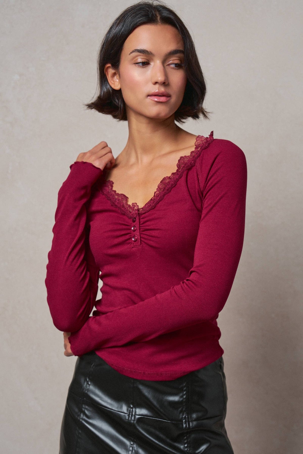 Women's Lace Trim Ribbed Knit Henley Top - Wine