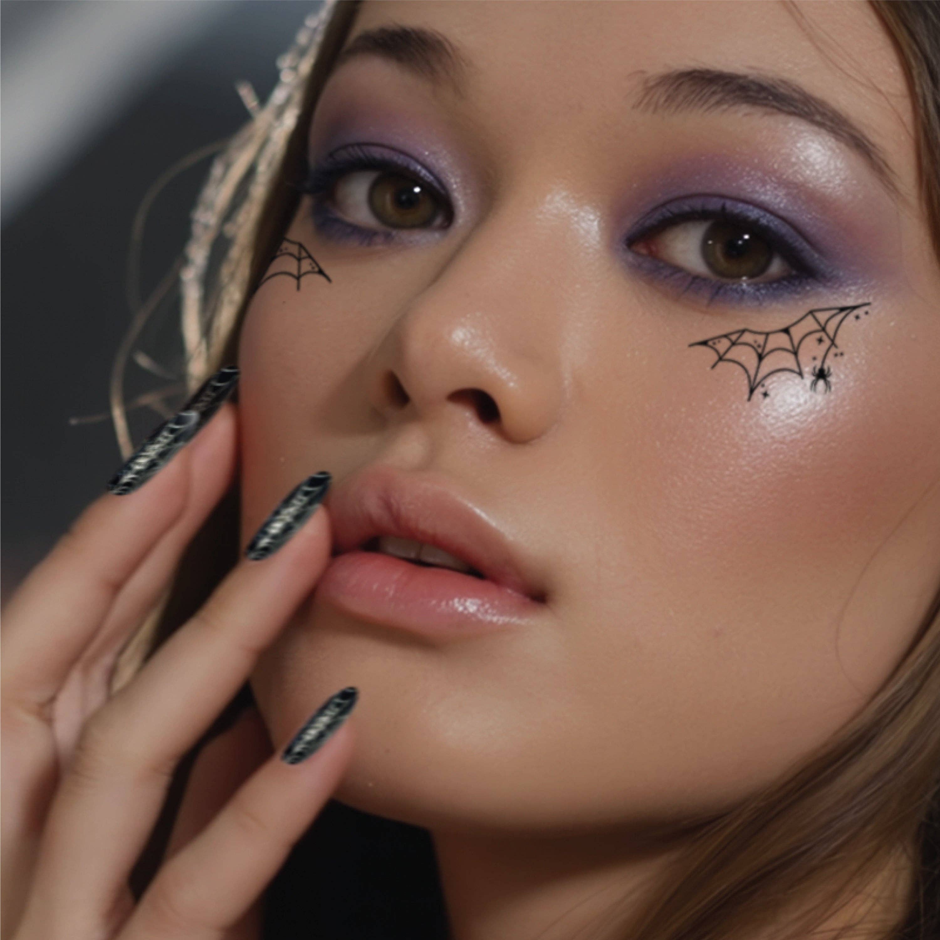 Fazit - Spider Webbed Speckles Makeup Patches