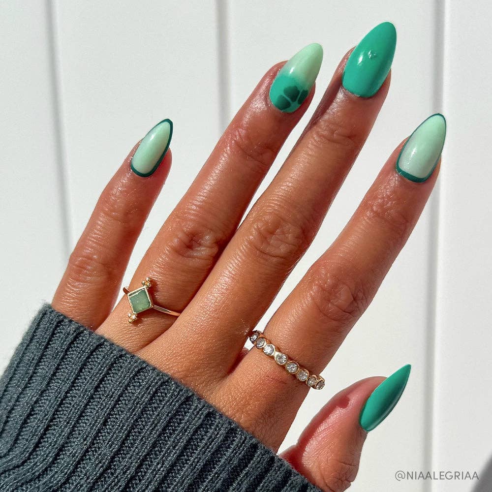 Glamnetic Press On Nails - Siren Green