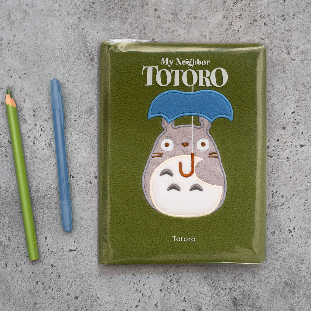 Chronicle Books - Studio Ghibli My Neighbor Totoro: Totoro Plush Journal