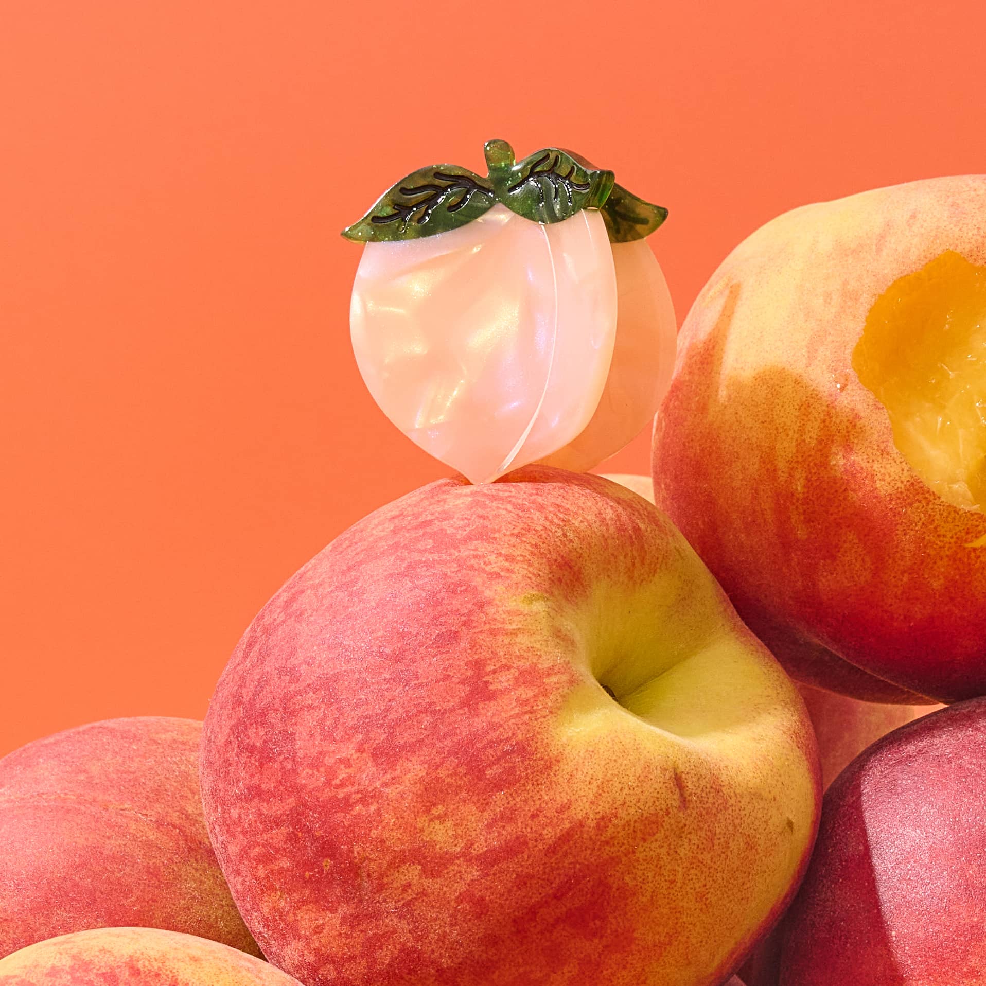 Jenny Lemons Hair Claw Clip - Mini Peach