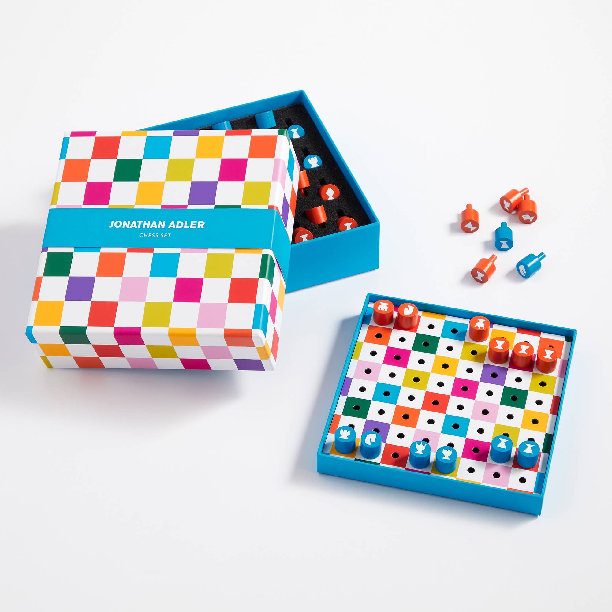Chronicle Books - Jonathan Adler Pop Peggable Chess Set