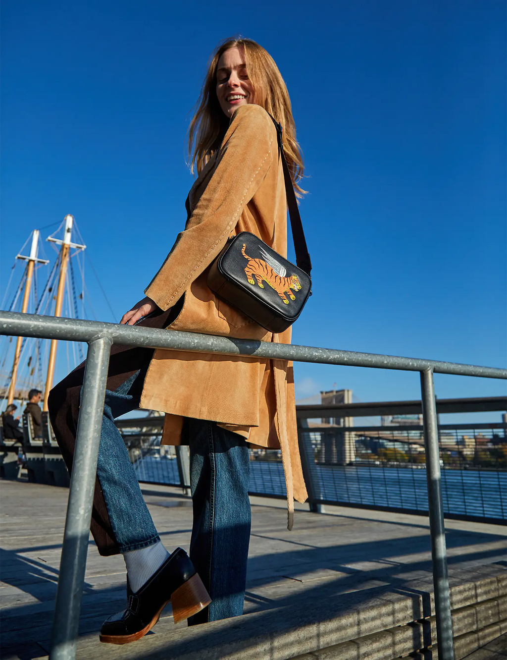 Min & Mon - Verto Black Leather Crossbody Bag - Winged Tiger Embroidery