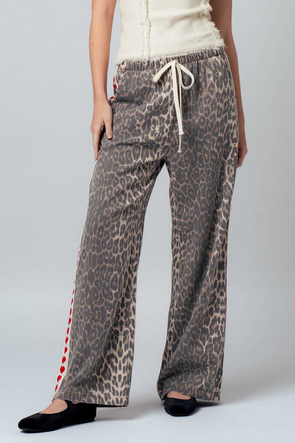 Women's Leopard Print Heart Side Stripe Lounge Pants