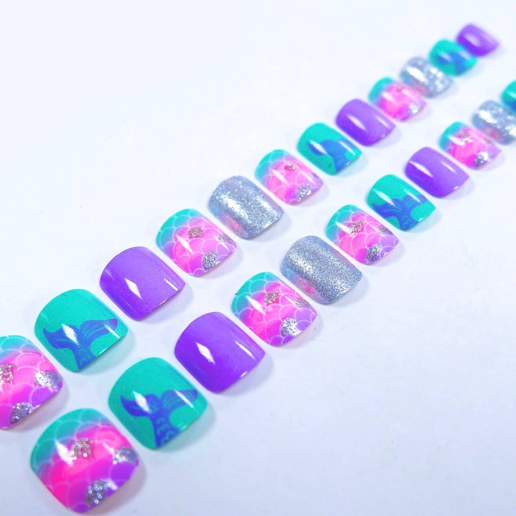 Polish Me Silly Press On Nails - Mermaid Scales