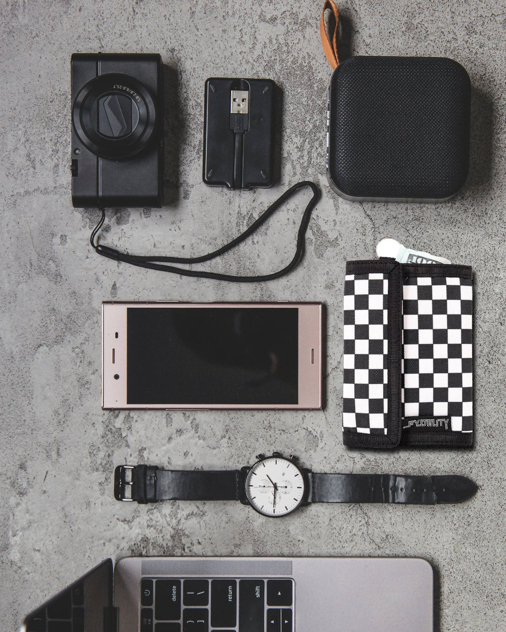 Fydelity - Retro Wallet (Check)