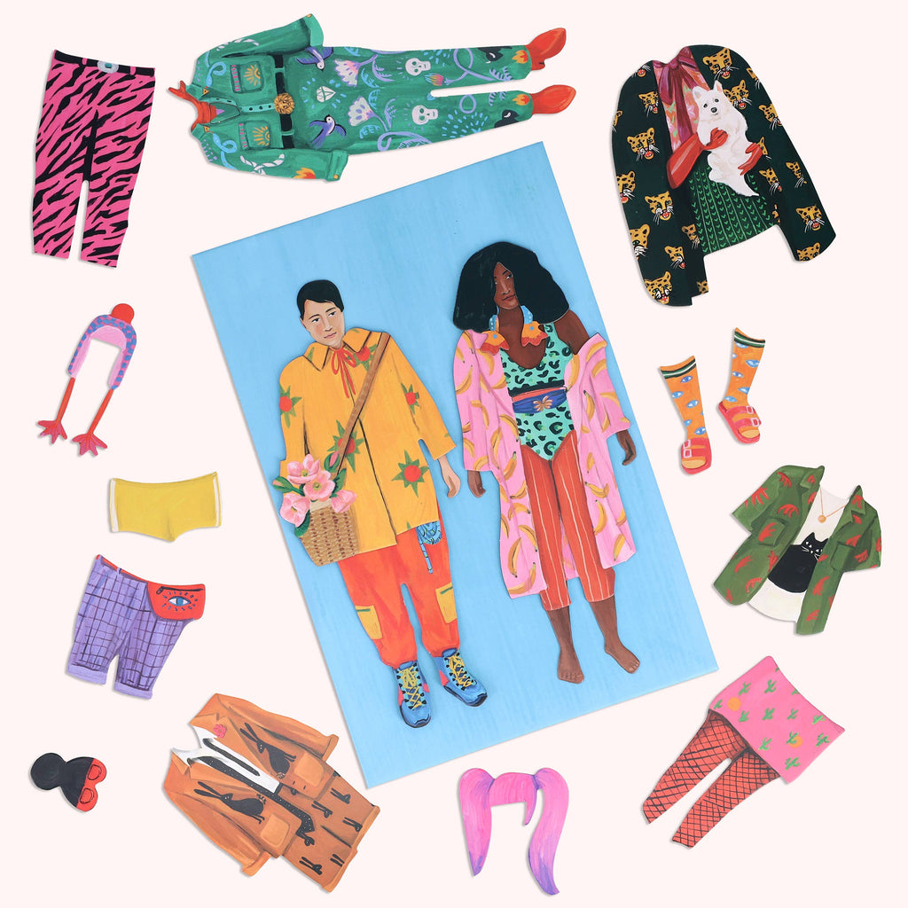 Chronicle Books - Fearless Fashion Magnetic Dolls