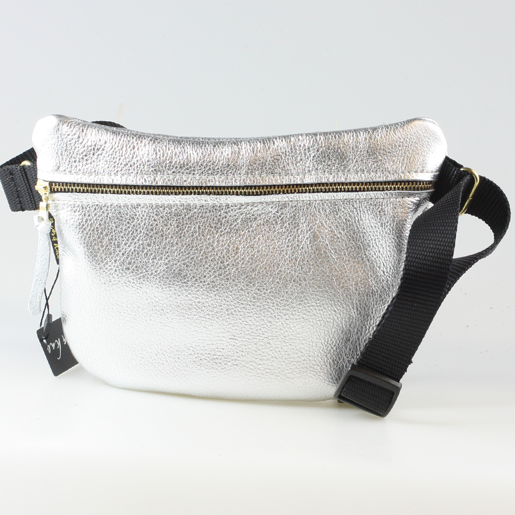 Zina Kao - The Metallic Ruston Hipbag