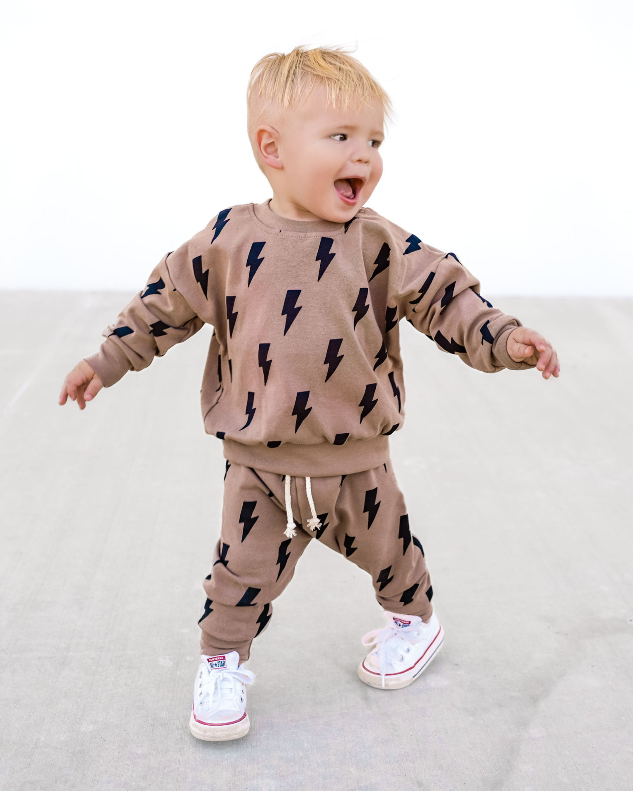 Lucky Panda Kids Jogger Set - Mocha Bolts