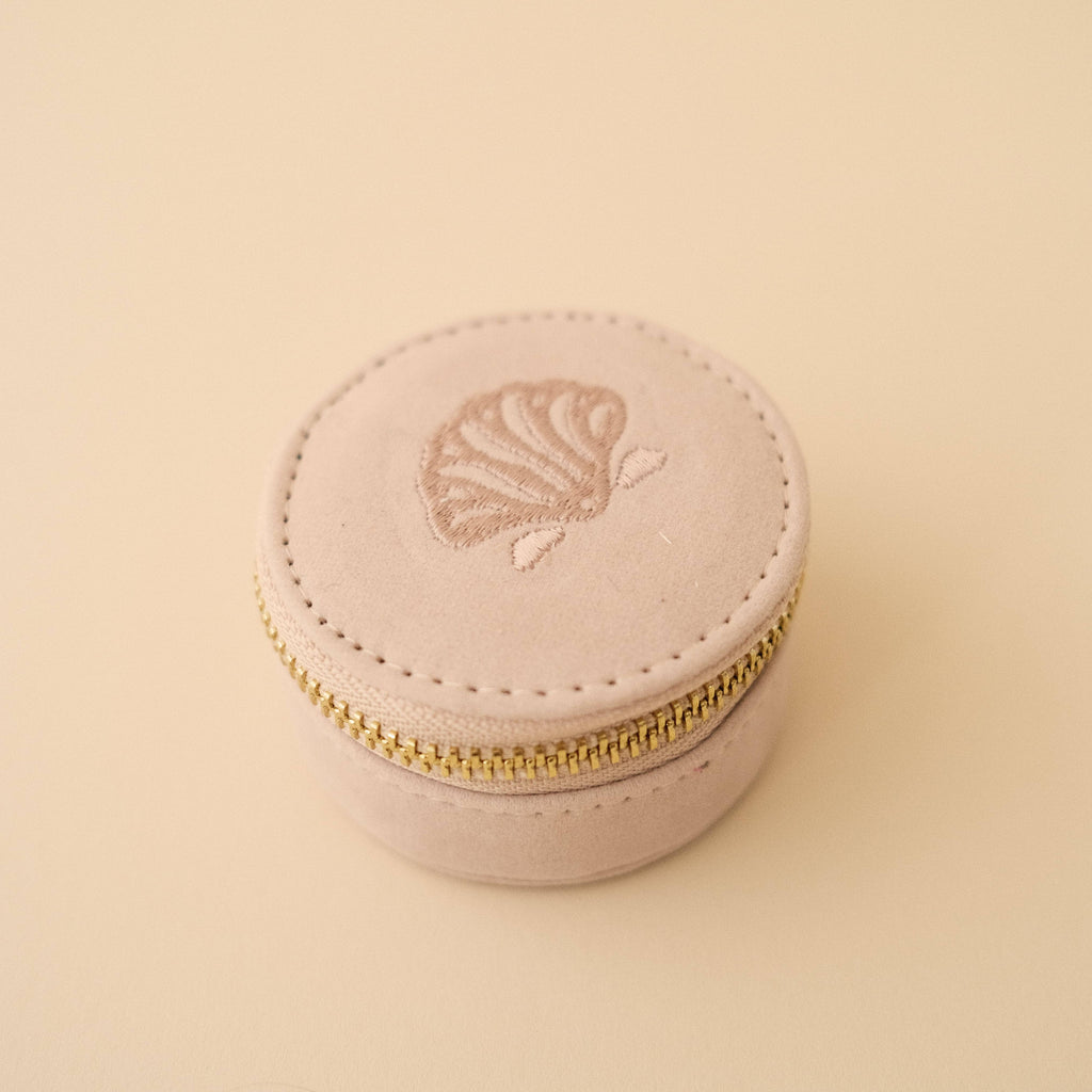 cai & jo USA - Mini Travel Jewelry Case (Shell Cream)