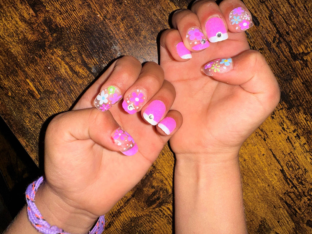 Hot Focus, Inc. - 5-Days Impress Nails - Groovy Flower