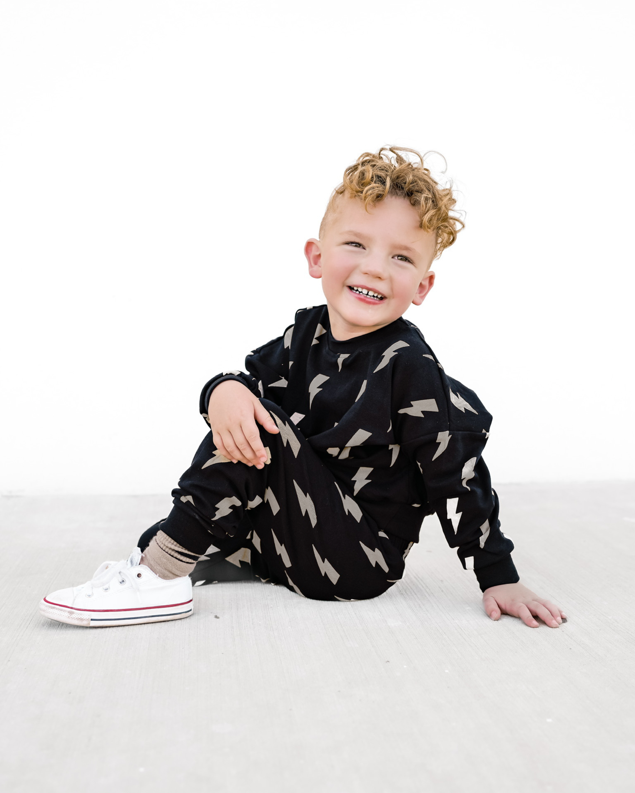 Lucky Panda Kids Jogger Set - Black Bolts