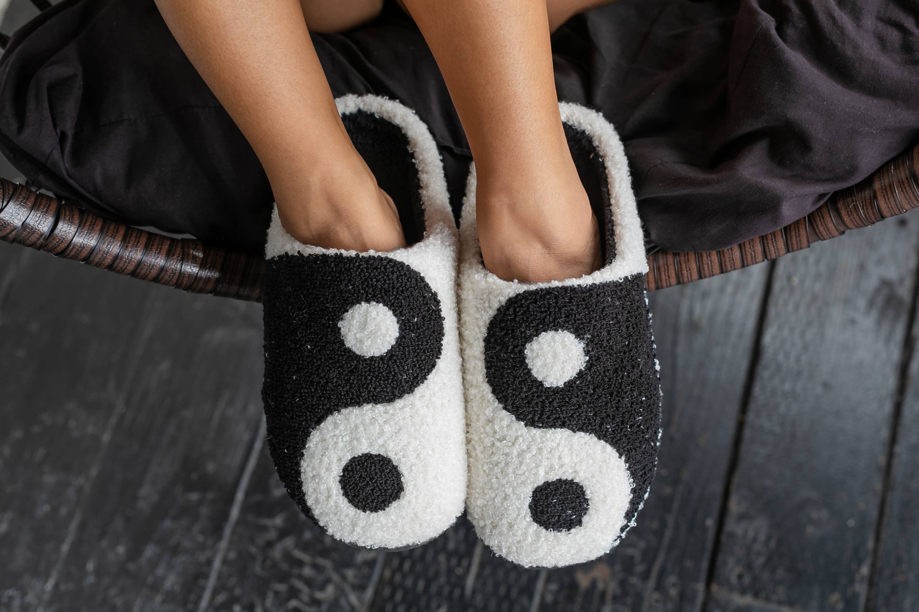 Living Royal Slippers - Yin Yang