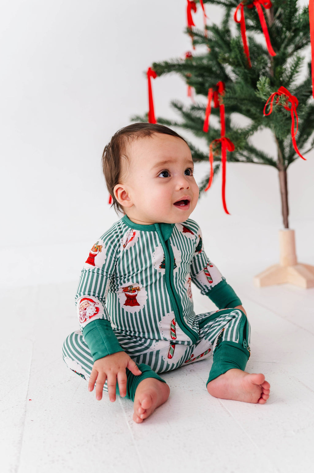 Kiki + Lulu Convertible Footie - Christmas Classic Stripe