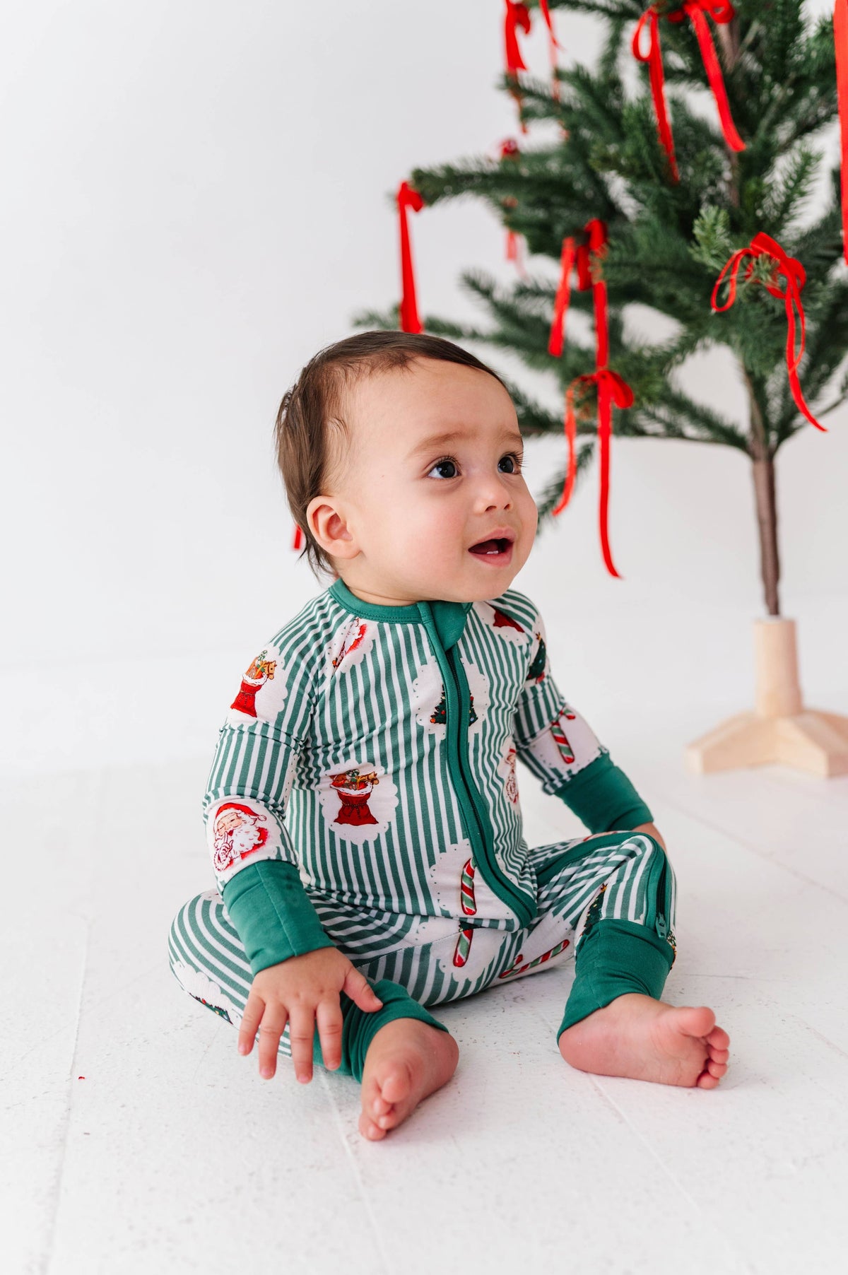 Kiki + Lulu Convertible Footie - Christmas Classic Stripe