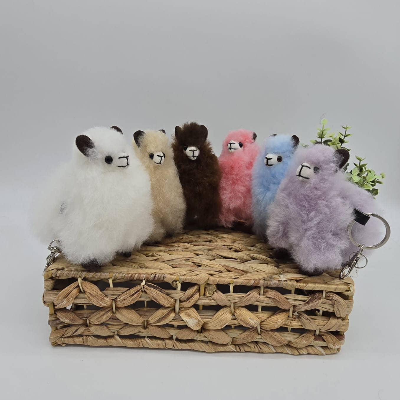 WUAMAN Handmade Mini Alpaca Charm