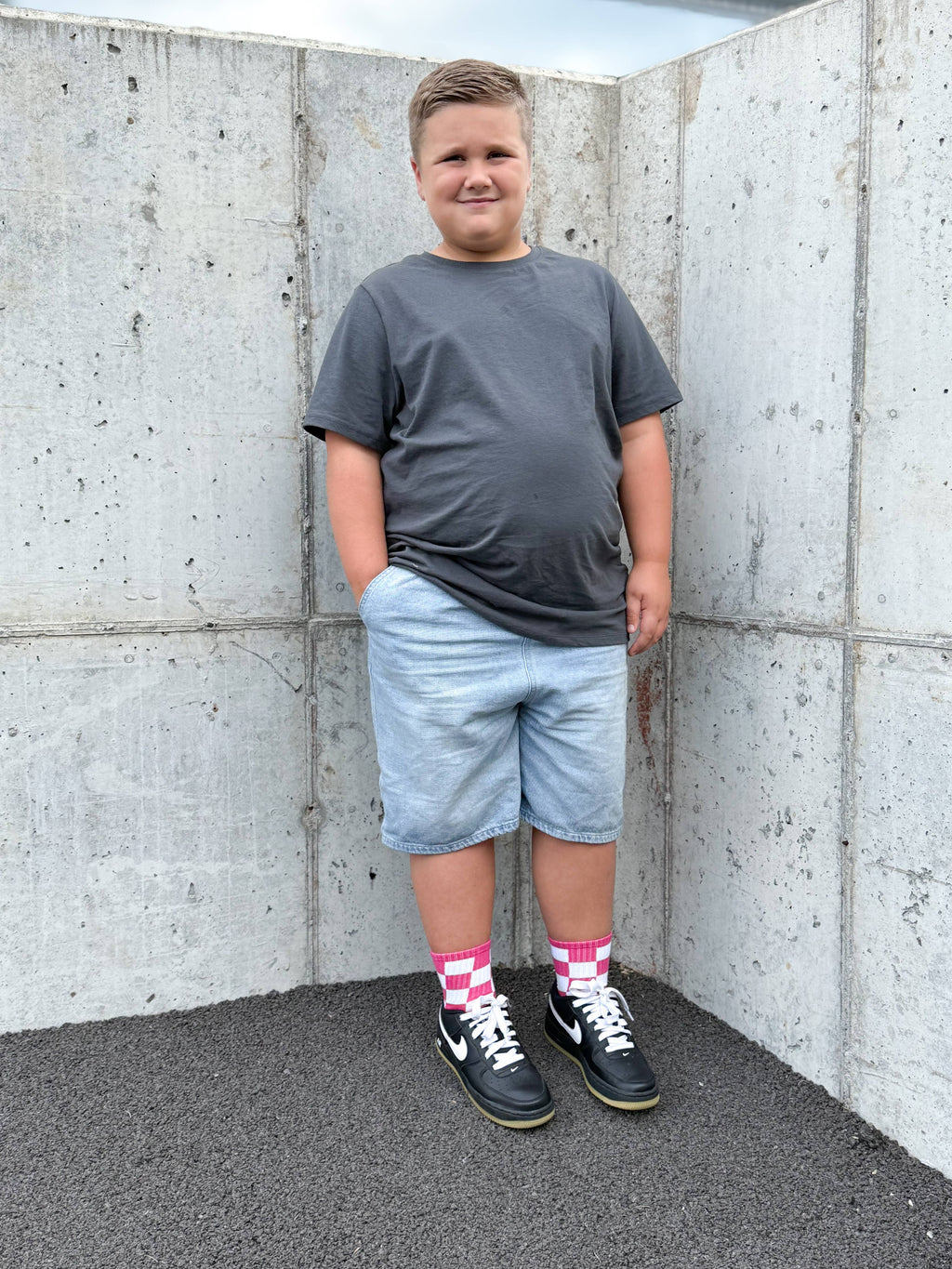 Kickin it up Socks - Pink Checks