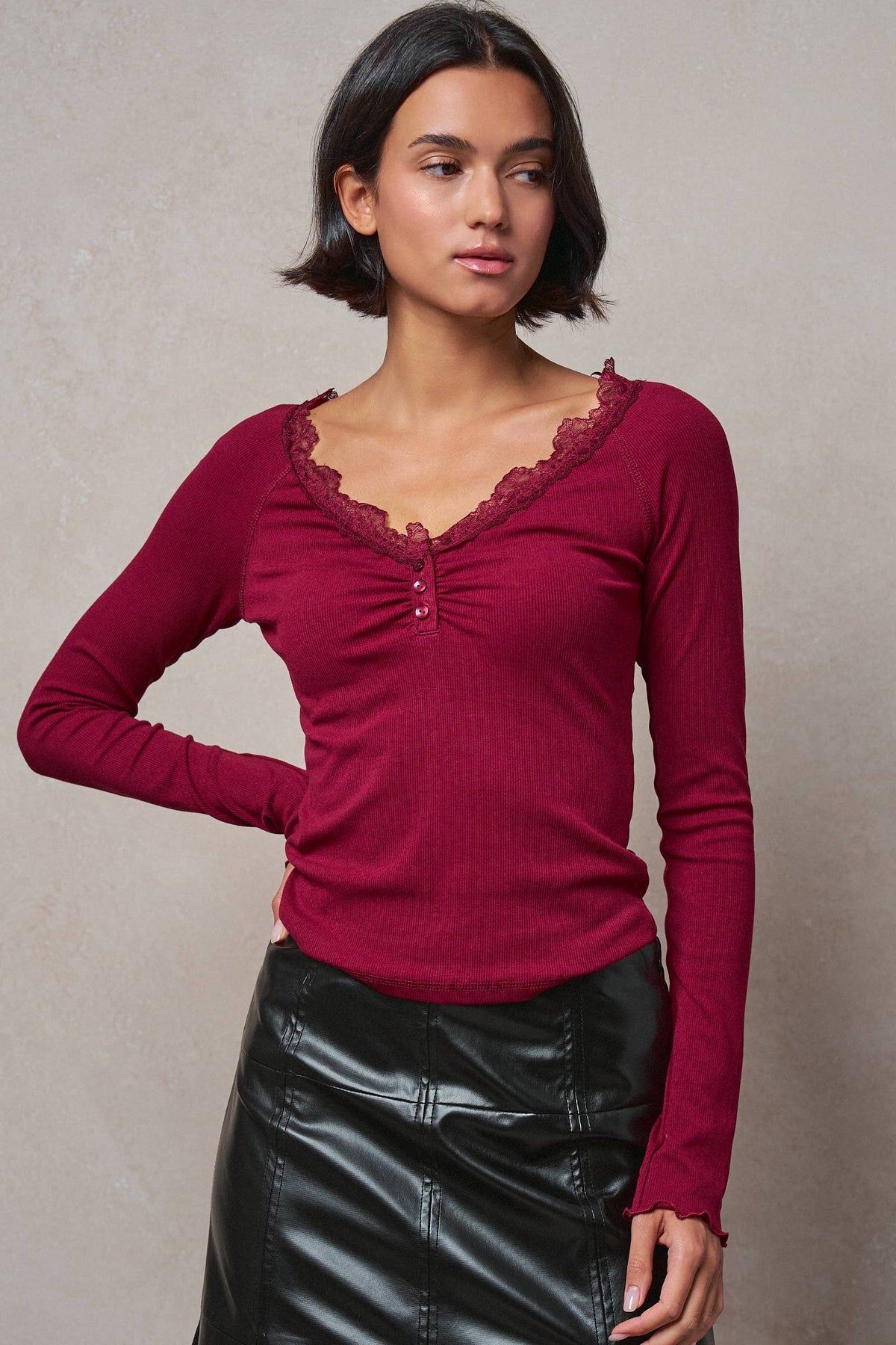 Women's Lace Trim Ribbed Knit Henley Top - Wine