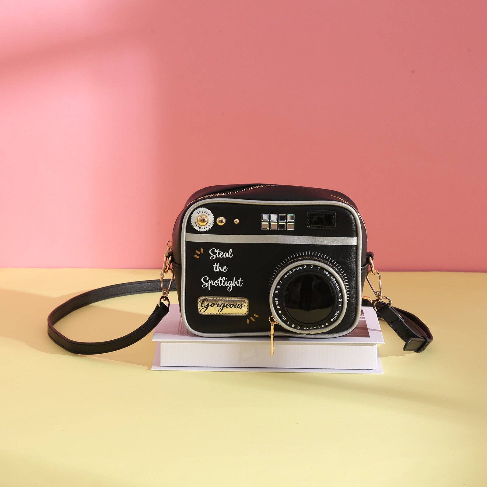 Bewaltz - Crossbody - Classic Camara