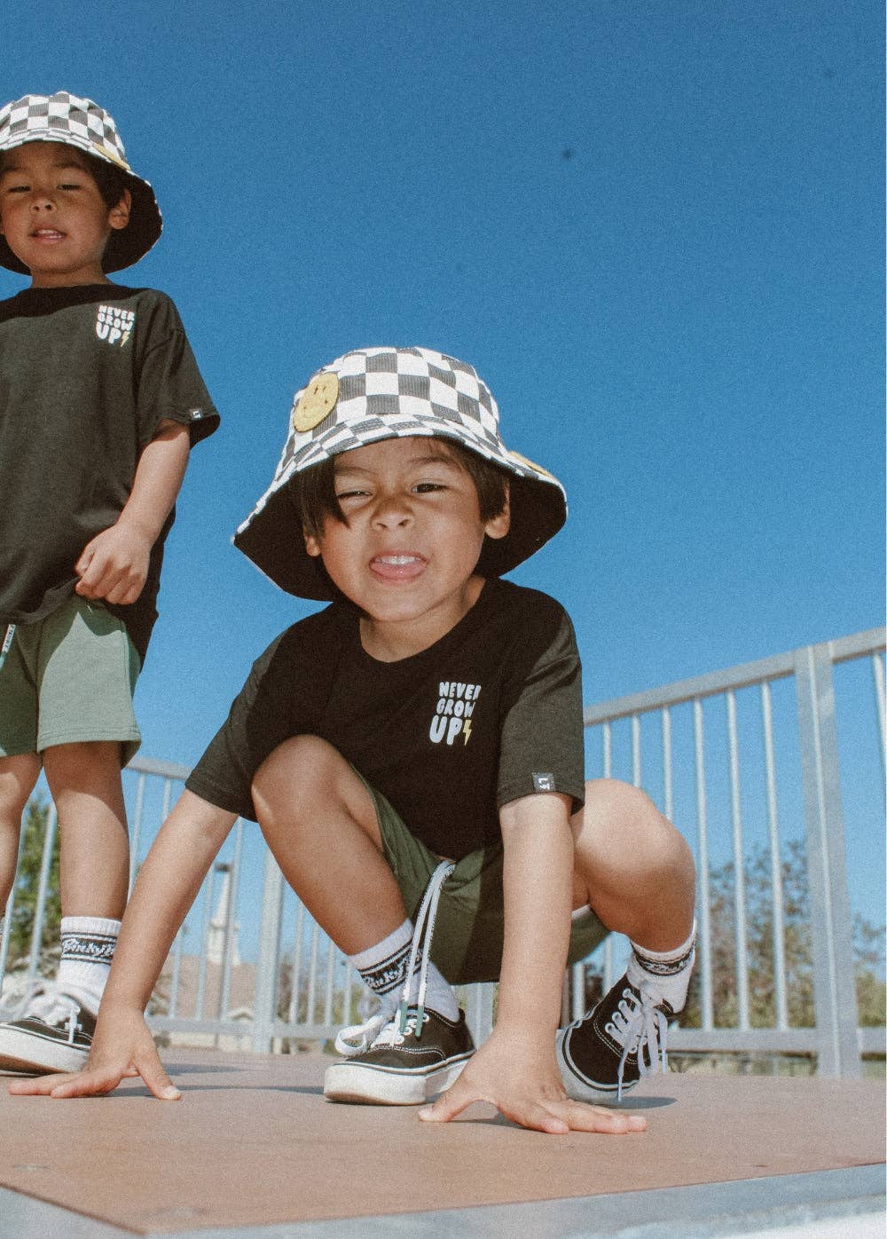 Little Trouble - Smiley Bucket Hat Checkers