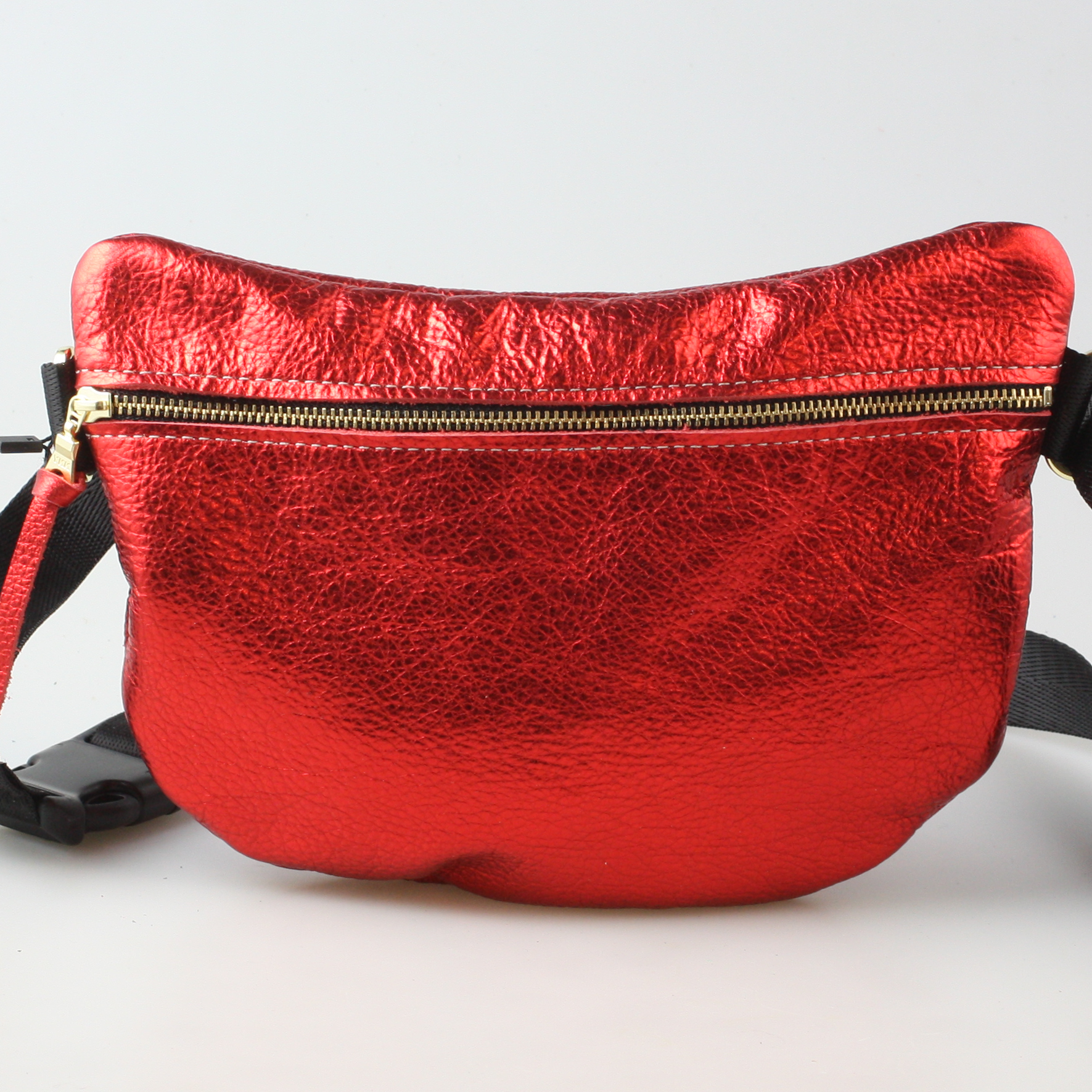 Zina Kao - The Metallic Ruston Hipbag