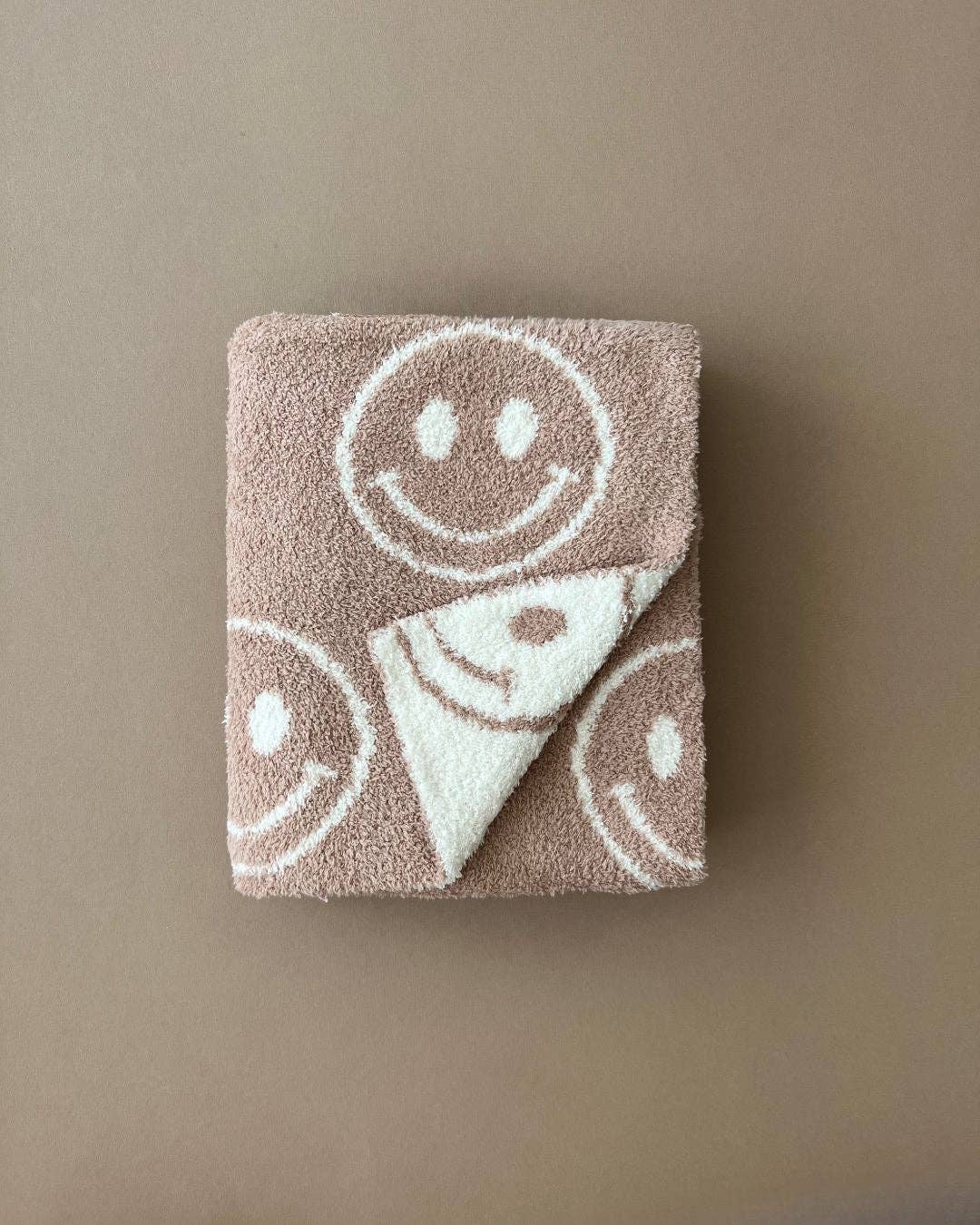 Lucky Panda Kids Baby Blanket - Smiley Plush Latte