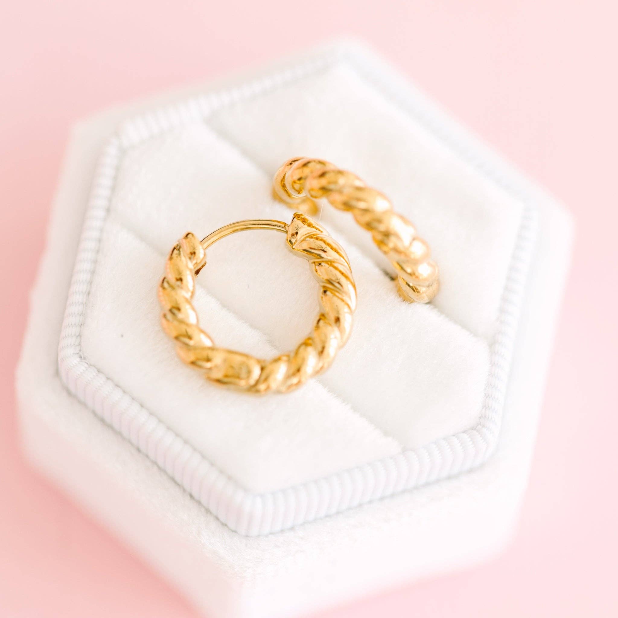 Pierced Co - Rope Huggies