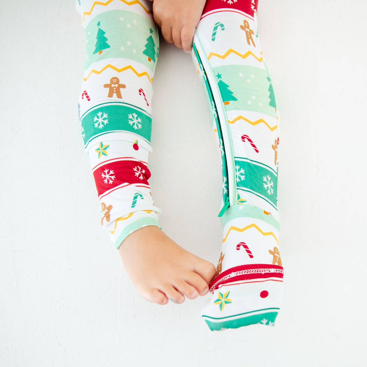 Dreamiere Convertible Footie - Isle Be Home For The Holidays