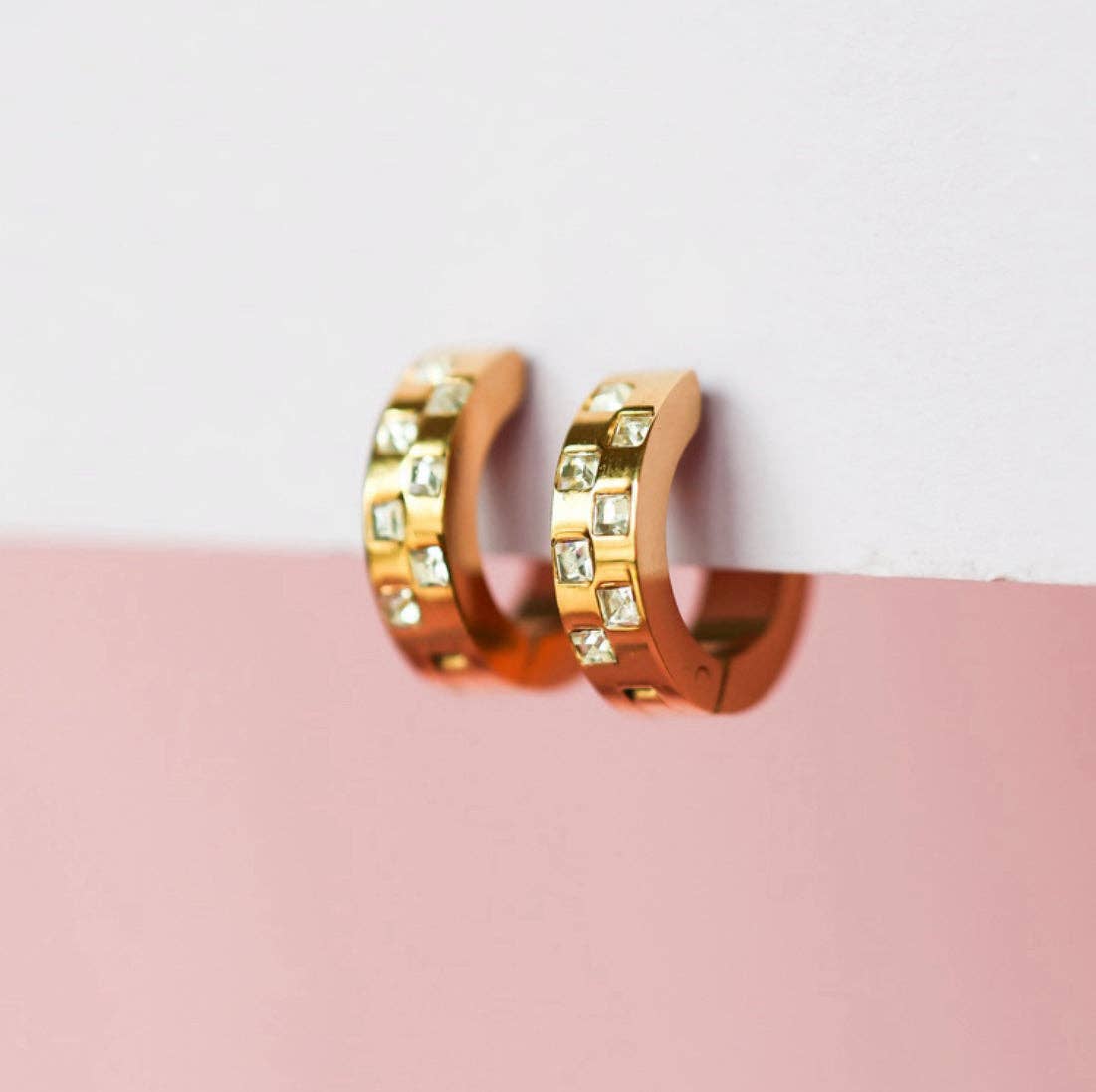 Pierced Co - Diamond Checkered Huggies