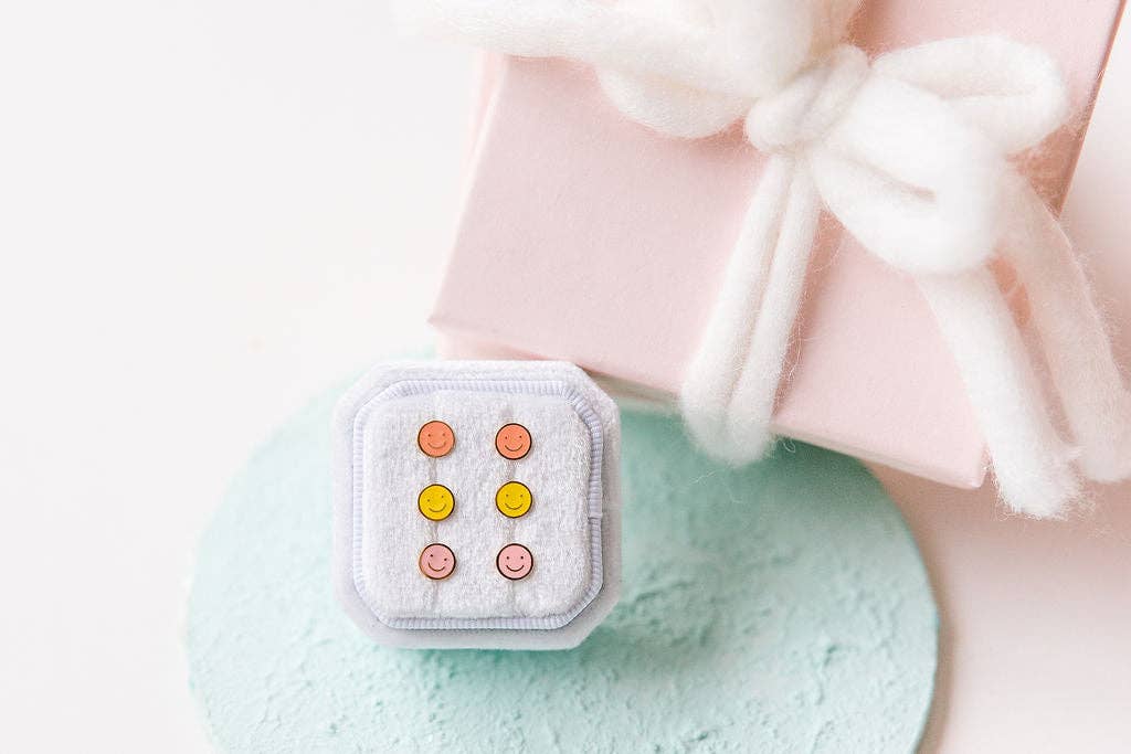 Desert Peach - Pink Smiley Stud Earrings