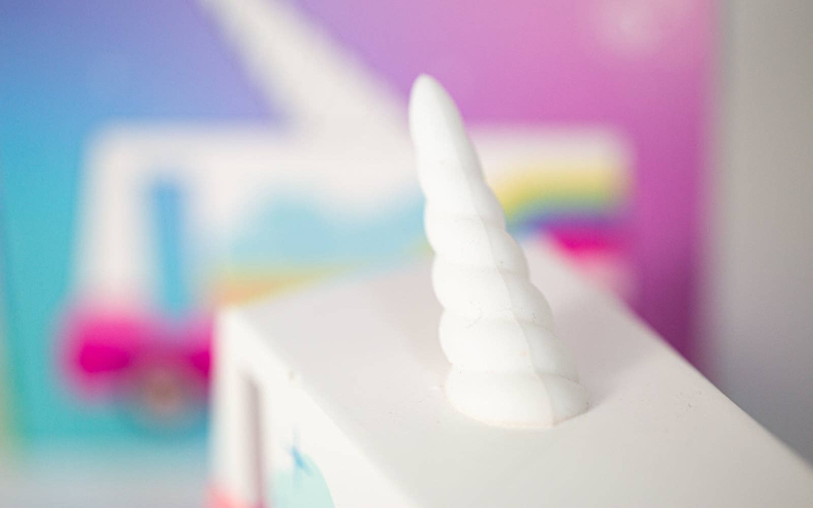 Candylab Toys - Unicorn Van