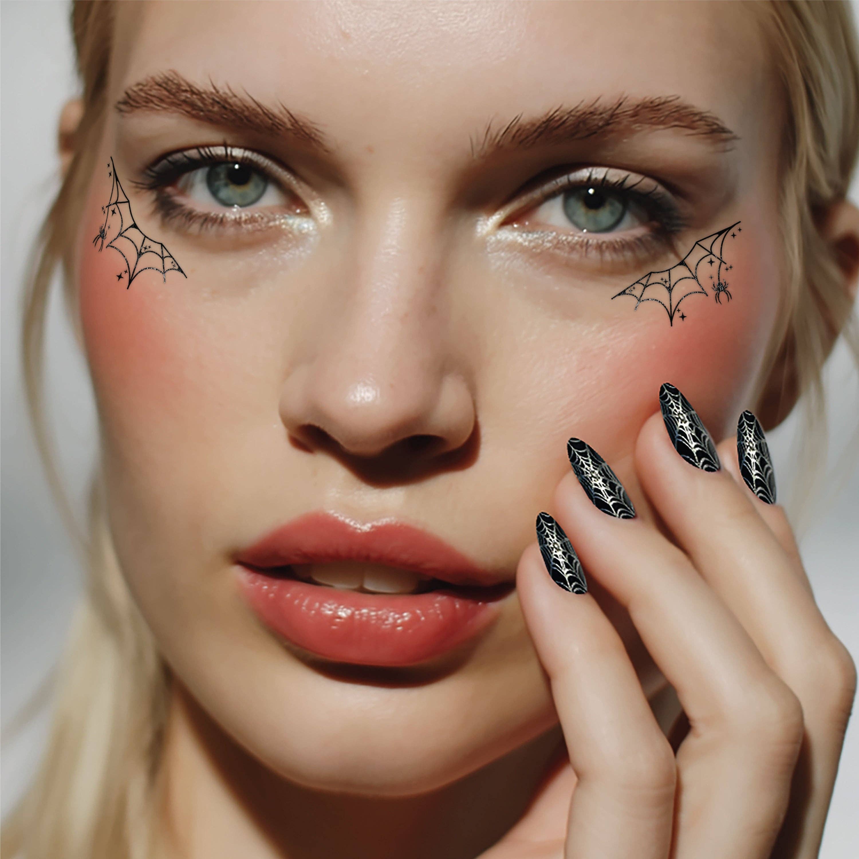 Fazit - Spider Webbed Speckles Makeup Patches