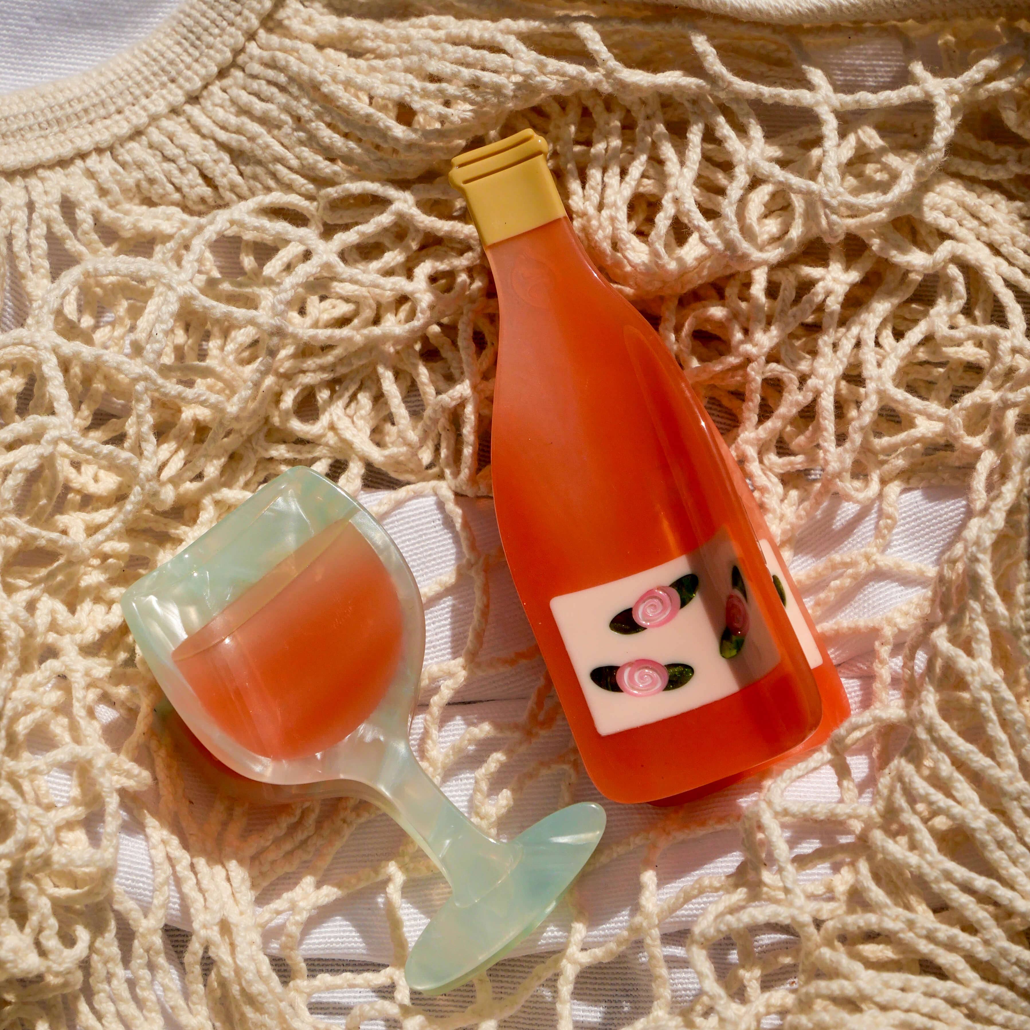 Jenny Lemons Hair Claw Clip - Large Rose Wine Bottle