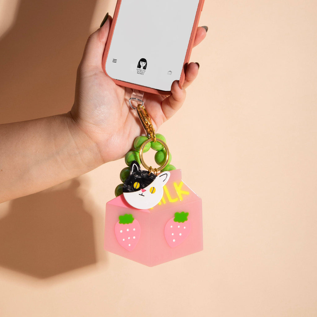 Carolyn Suzuki Charm - Cat Milk