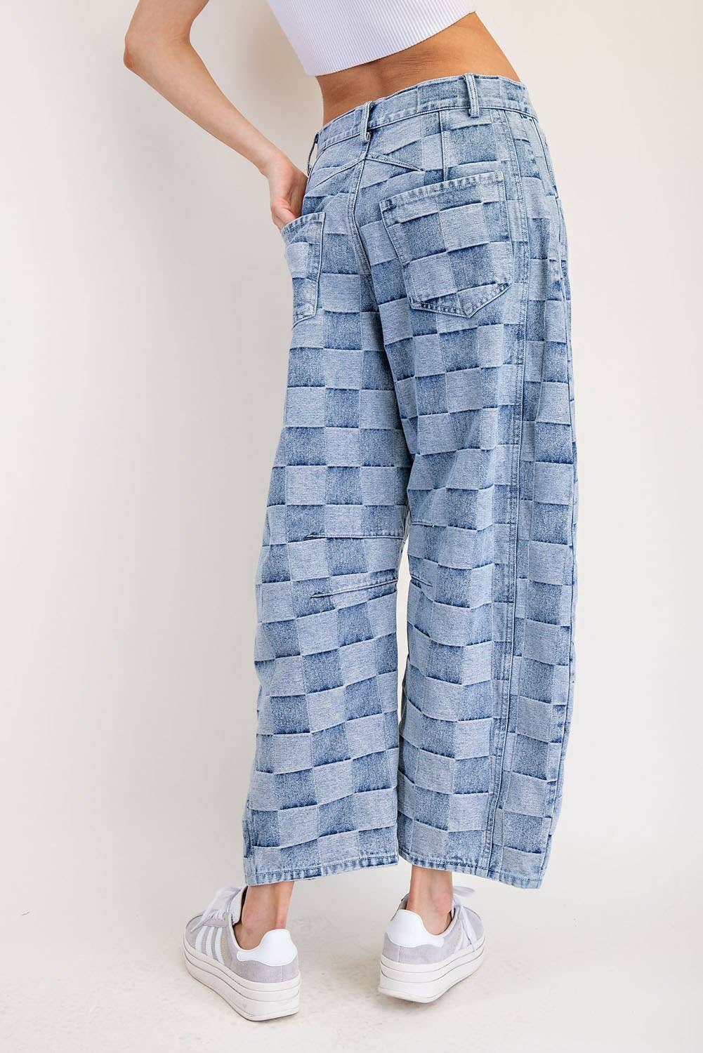 Women's Mineral Washed Check Barrel Jeans