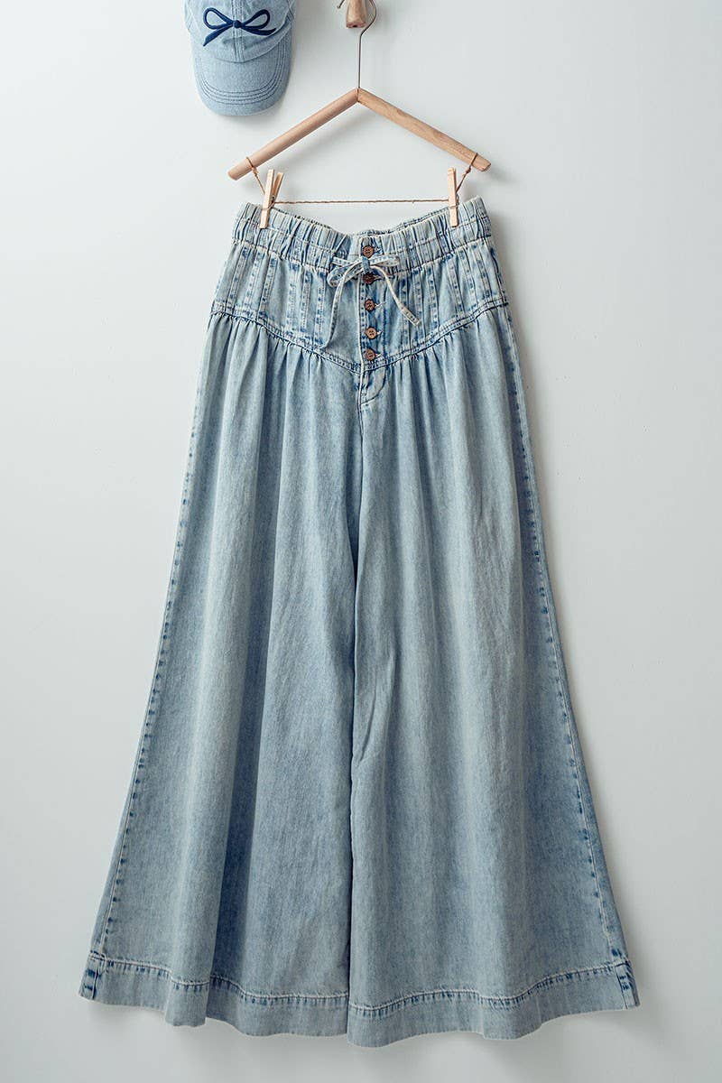Women's Pleated Wide-Leg Button Closure Pants - Light Denim