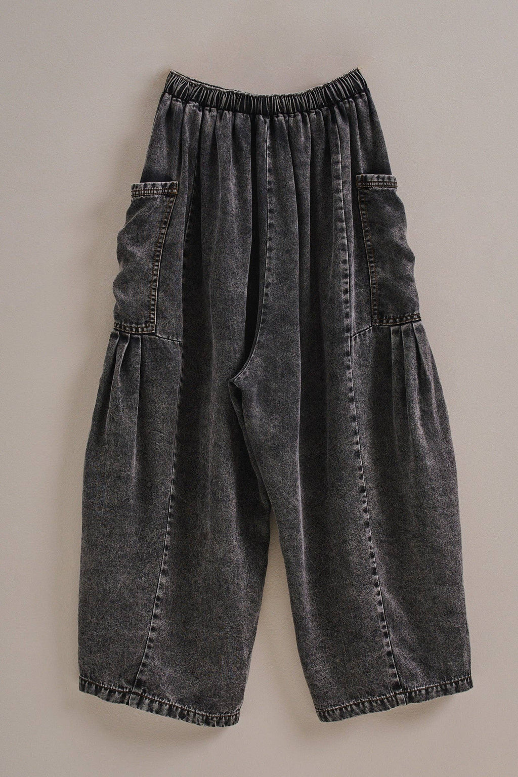 Women's Washed Denim Utility Wide Leg Pants w/ Cargo Pockets - Black