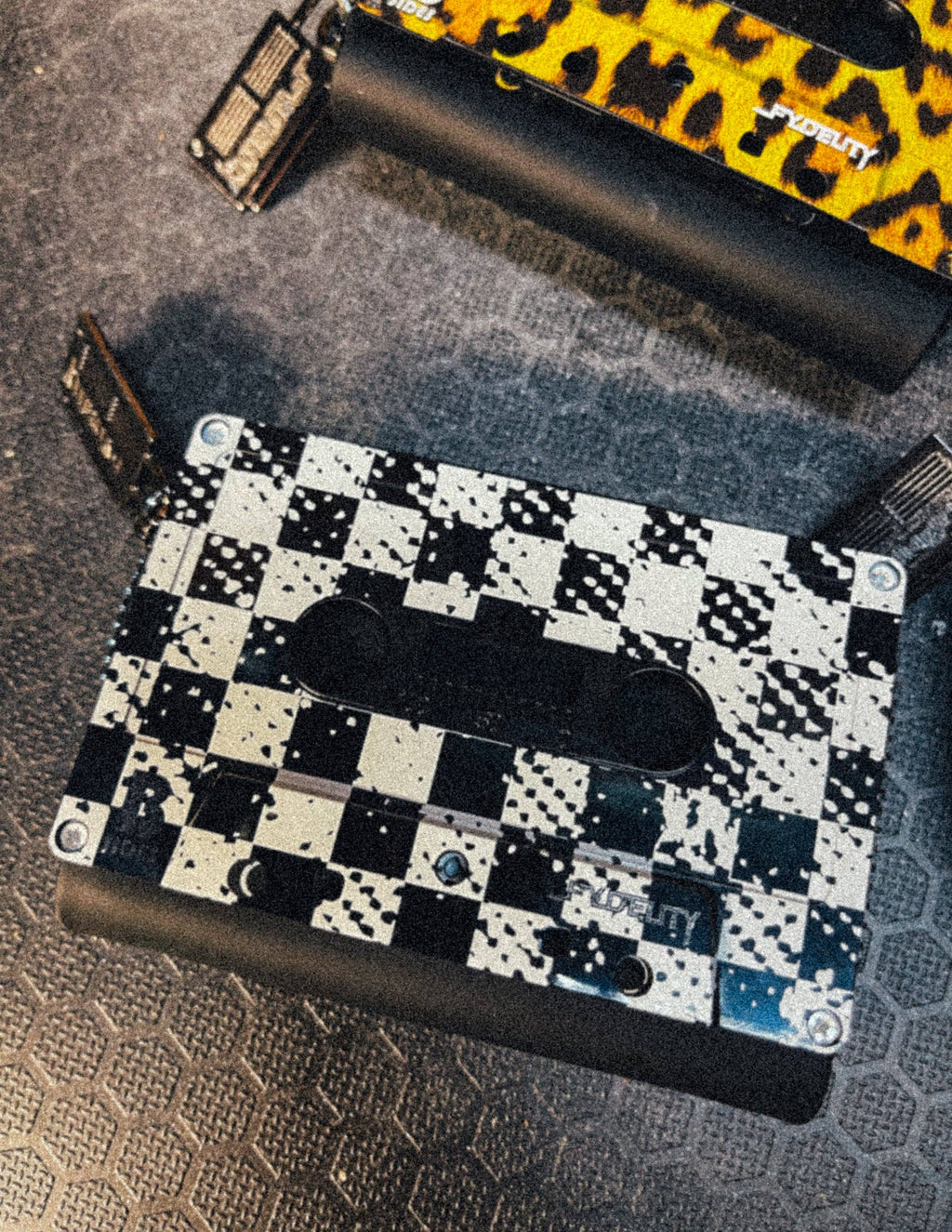 Fydelity - Retro Cassette Wallet (Check)