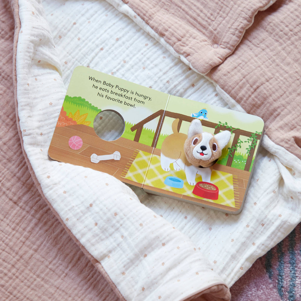 Chronicle Books - Baby Puppy: Finger Puppet Book