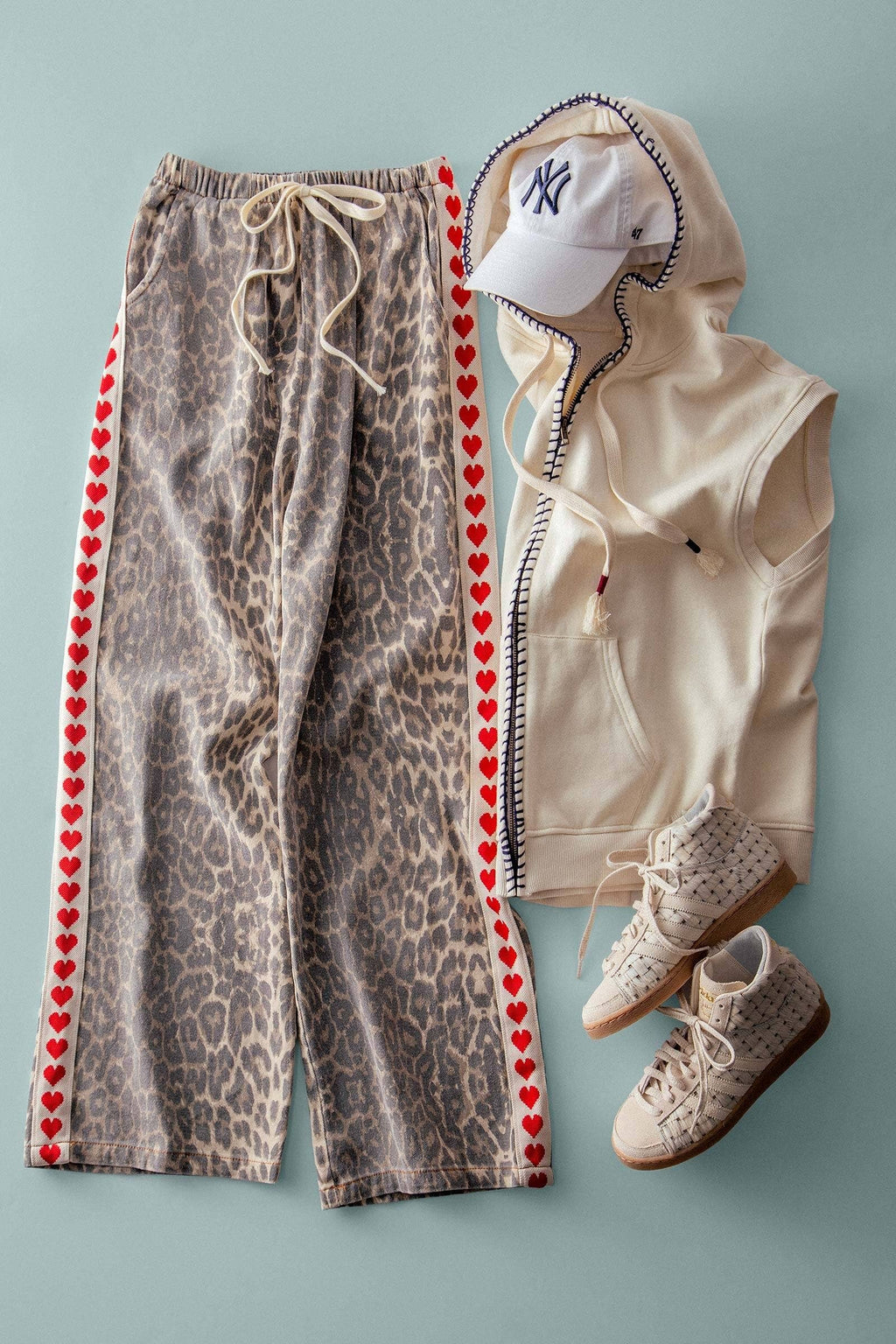 Women's Leopard Print Heart Side Stripe Lounge Pants