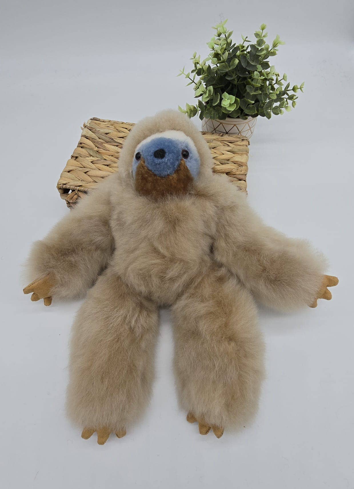 WUAMAN Handmade Sloth 13"