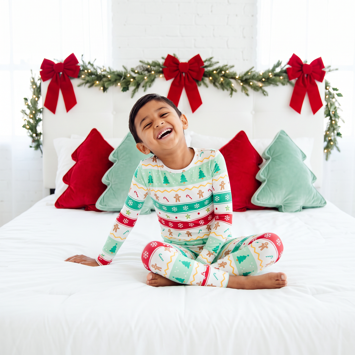 Dreamiere Two Piece PJs - Isle Be Home For The Holidays